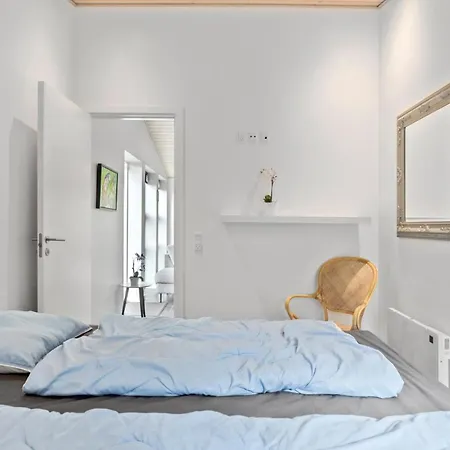 4 Bedroom Beautiful In Vaeggerlose Bøtø By